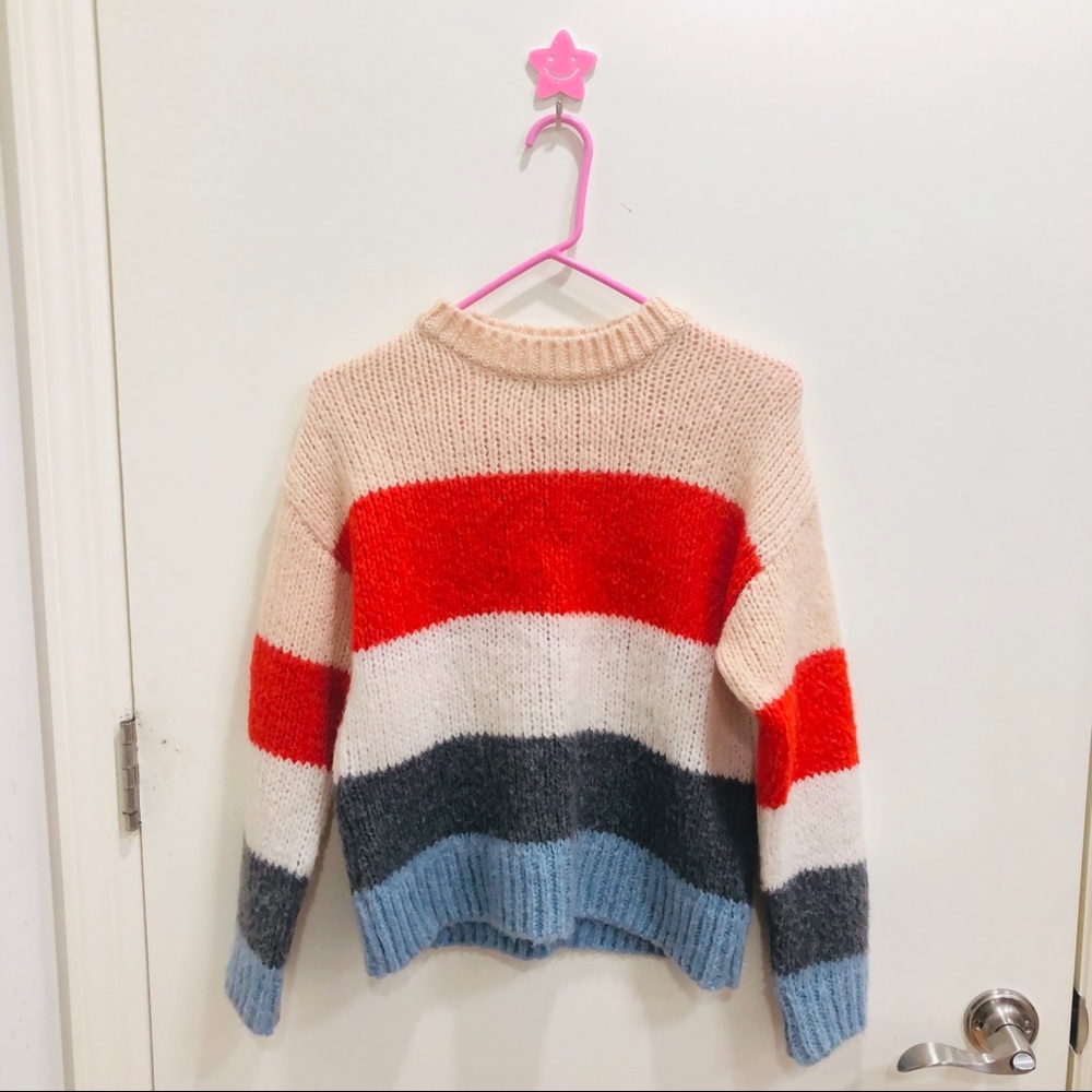 Bershka- Sweater - XS